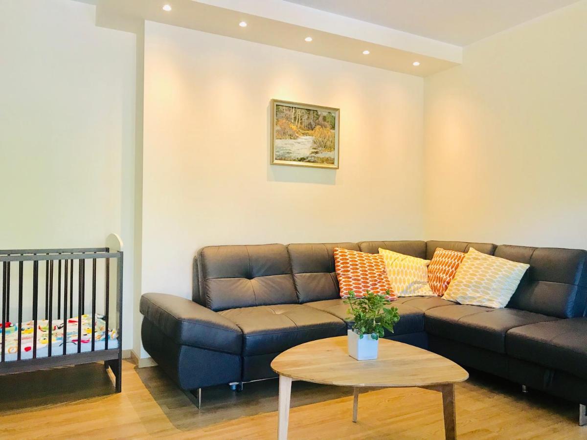 Family Apartment 100M From The Beach Юрмала Экстерьер фото